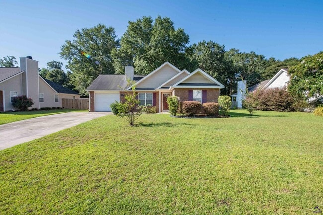 property at 122 Willis Creek Rd