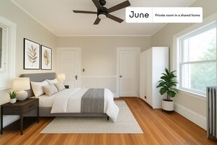 Room in Shared 5 bed/2 bath home in Brookline, MA - Building Photo
