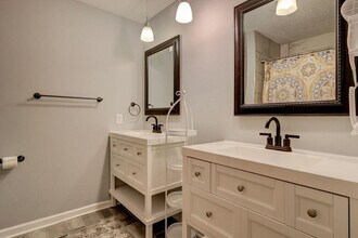 400 William Hilton Pkwy in Hilton Head Island, SC - Building Photo - Building Photo