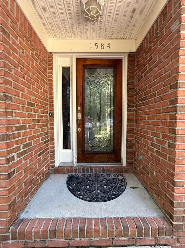 1584 Chadwick Way in Tallahassee, FL - Building Photo - Building Photo