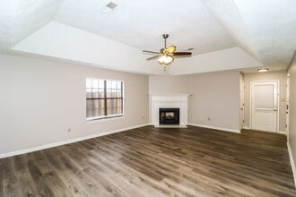 6842 Theda Cove in Millington, TN - Building Photo - Building Photo