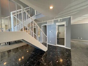 15901 Archwood Ln in Dallas, TX - Building Photo - Building Photo