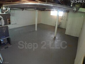 1047 Quilliams Rd in Cleveland Heights, OH - Building Photo - Building Photo