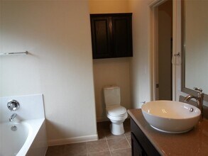 2504 McDonald Way in Austin, TX - Building Photo - Building Photo