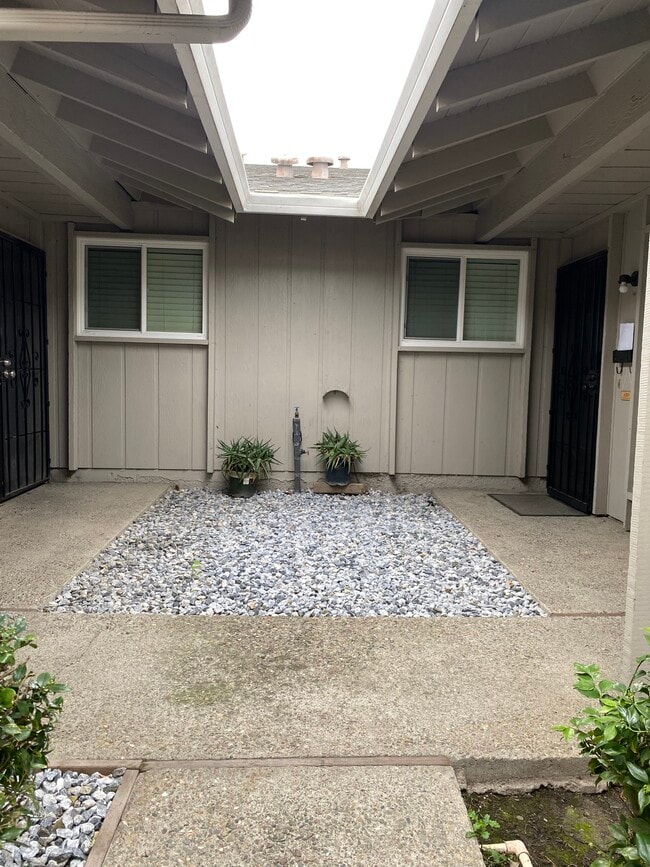 6329 Morgan Pl in Stockton, CA - Building Photo - Building Photo