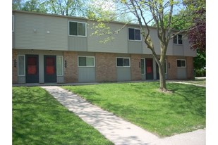 9121 Brookside Dr Apartamentos