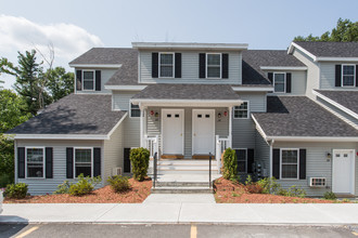 Stone Gate in Leominster, MA - Building Photo - Building Photo