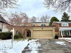 54 Kentland Crescent in Toronto, ON - Building Photo