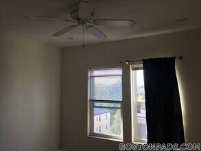 1 Centre St in Boston, MA - Building Photo - Building Photo