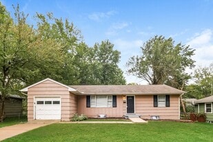 4503 E 112 Terrace in Kansas City, MO - Building Photo