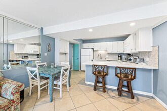 667 Nautilus Ct in Fort Walton Beach, FL - Building Photo - Building Photo