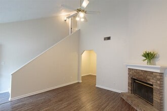 2735 E Park Ave in Tallahassee, FL - Building Photo - Building Photo