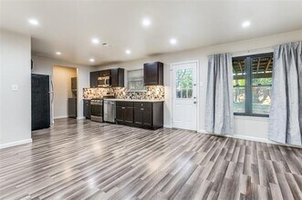 607 La Salle Dr in Richardson, TX - Foto de edificio - Building Photo