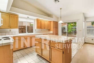 8948 Warmsprings St in Elk Grove, CA - Building Photo - Building Photo