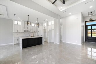 26 N 49th Ln in McAllen, TX - Building Photo - Building Photo