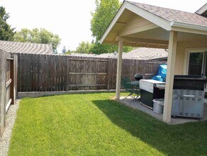 1317 NW Conklin Ave in Grants Pass, OR - Building Photo - Building Photo