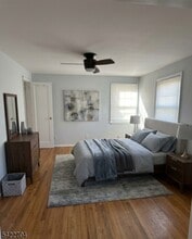 429 Brookside Dr in Roselle, NJ - Building Photo - Building Photo