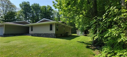 7965 Hillside Ct in Rome, NY - Building Photo - Building Photo