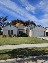 1075 Sorrel Ave in Lemoore, CA - Building Photo