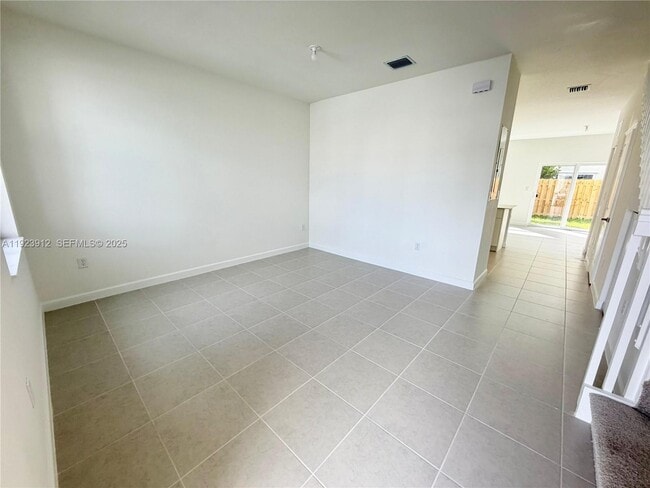 2620 SE 27th Dr in Homestead, FL - Building Photo - Building Photo