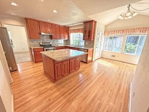 11257 Bubb Rd in Cupertino, CA - Building Photo - Building Photo