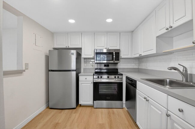 property at 51 Flanders B