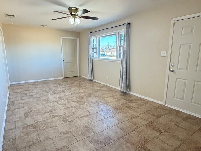 2434 Beechwood St in Odessa, TX - Building Photo - Building Photo