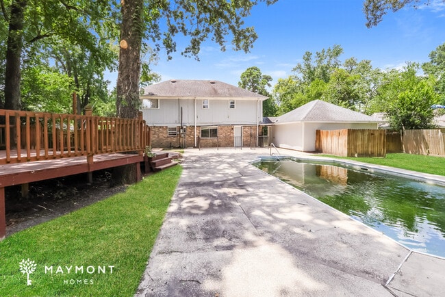 2666 S Woodloch St in Conroe, TX - Building Photo - Building Photo