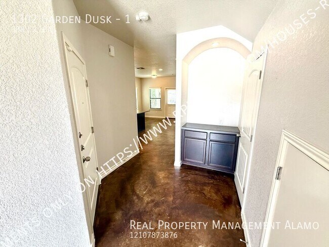 1302 Garden Dusk in San Antonio, TX - Building Photo - Building Photo