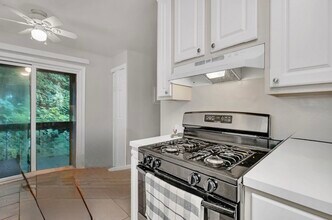 2003 Tall Oaks Dr in Aurora, IL - Building Photo - Building Photo