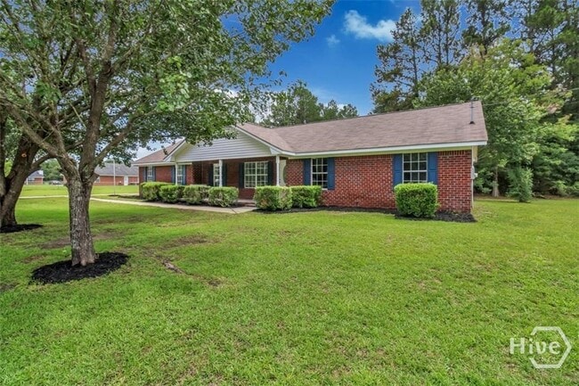 137 Pat Priester Dr in Ludowici, GA - Building Photo - Building Photo