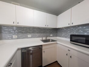 3660 N Lake Shore Dr in Chicago, IL - Building Photo - Building Photo