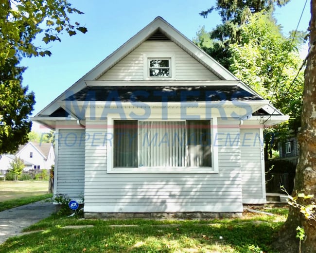property at 1232 Walbridge Ave
