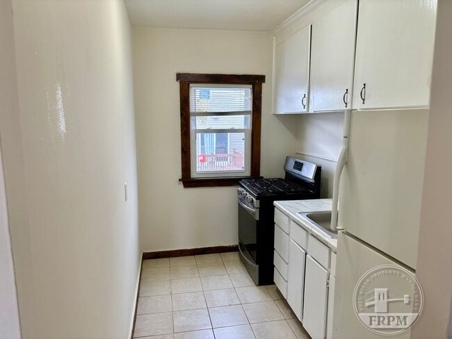 property at 118 Seabury St