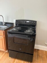 664 Western Ave-Unit -4 in Lynn, MA - Building Photo - Building Photo