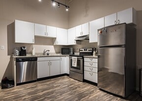 Groton Lofts in Cincinnati, OH - Building Photo