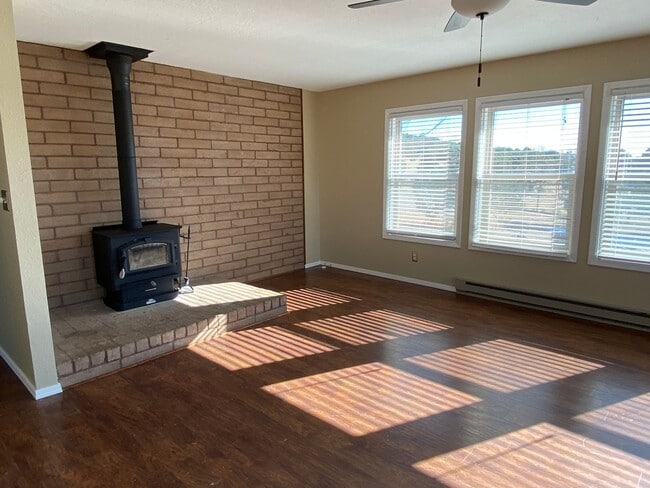 58 Crestview Rd in Edgewood, NM - Building Photo - Building Photo