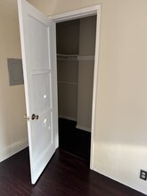 11809 Valerio St, Unit 2 in Los Angeles, CA - Building Photo - Building Photo