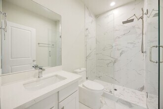 6302 Chelsea Falls Ln in Houston, TX - Building Photo - Building Photo