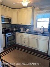 71 Wallace St in Red Bank, NJ - Building Photo - Building Photo