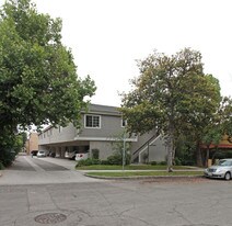 526 E Valencia Ave Apartments