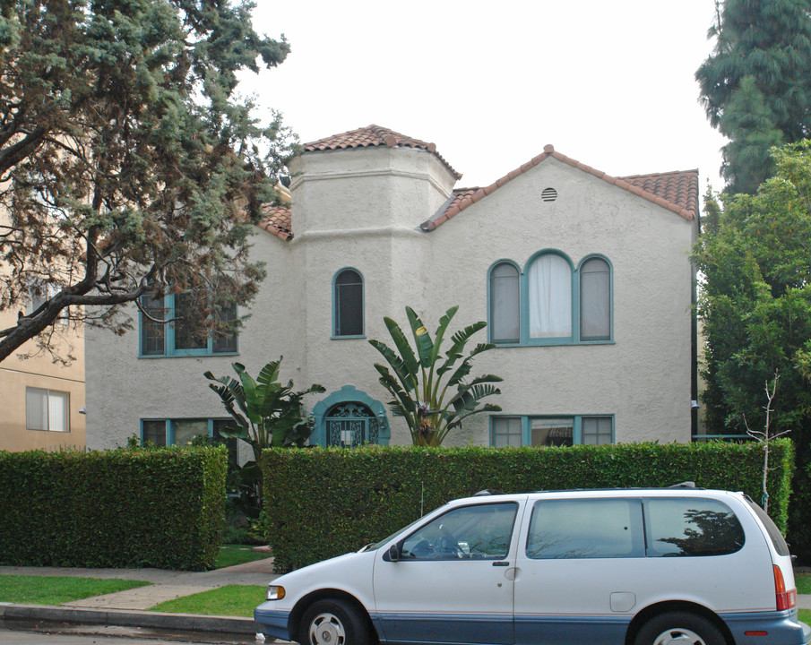 1132 S Cardiff Ave in Los Angeles, CA - Building Photo