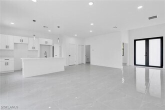 3315 67th St W in Lehigh Acres, FL - Building Photo - Building Photo