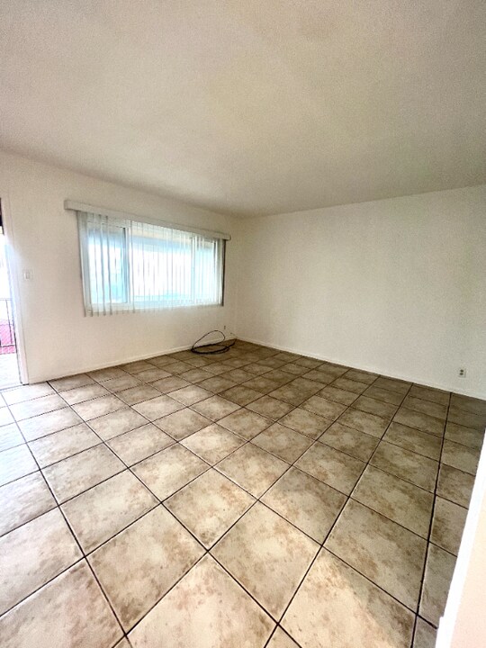 1134 N East St, Unit F in Anaheim, CA - Building Photo