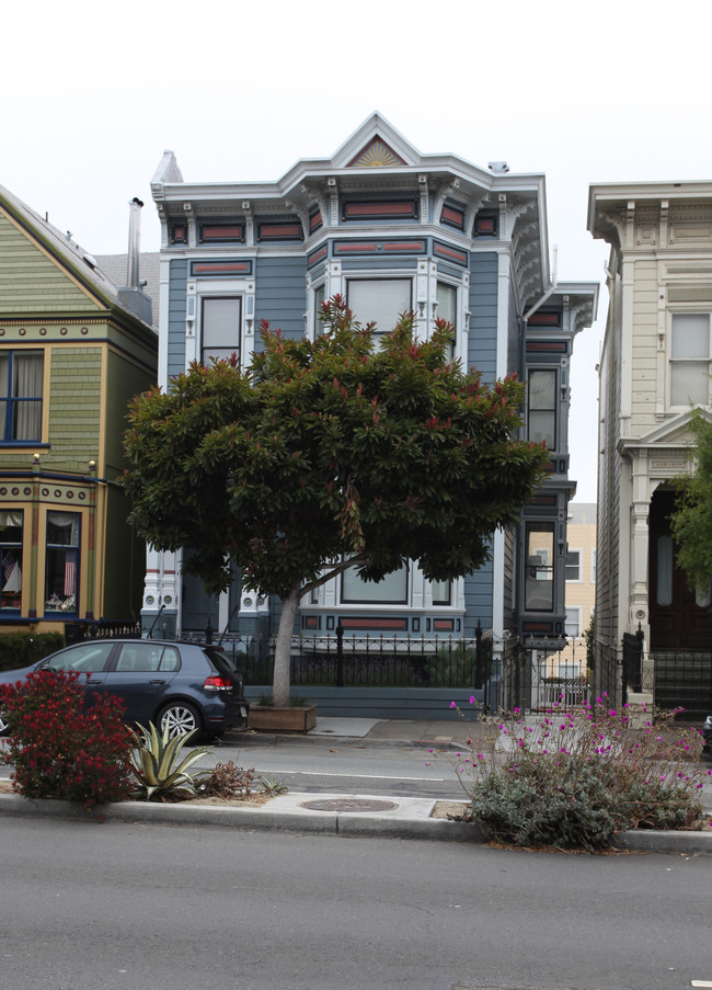 1259 Guerrero St in San Francisco, CA - Foto de edificio - Building Photo