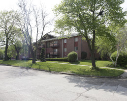 2445 R St Apartamentos