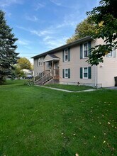 45 Barrett St, Unit Heat Included in South Burlington, VT - Foto de edificio - Building Photo