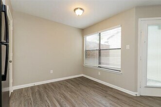 331 Angelina Dr in Arlington, TX - Foto de edificio - Building Photo