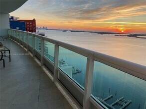 1643 Brickell Ave, Unit # 2805 in Miami, FL - Building Photo - Building Photo