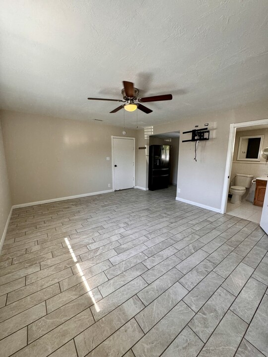 157 California Ave, Unit Studio in Glendora, CA - Building Photo